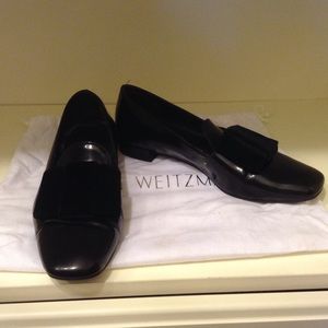 STUART WEITZMAN "Atabow" Tuxedo Flats
